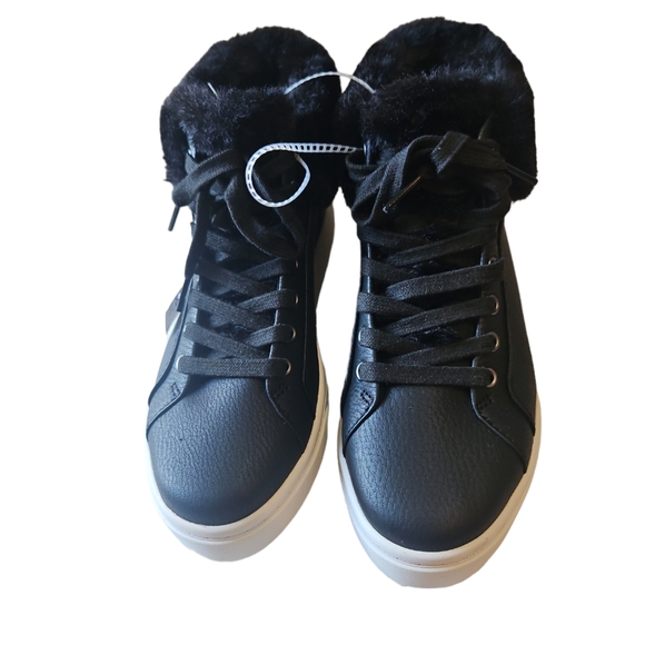 KOOLABURRA BY UGG Women Sundell Fuzz Chukka Sneaker Size 6/7.5/8 - Picture 3 of 12